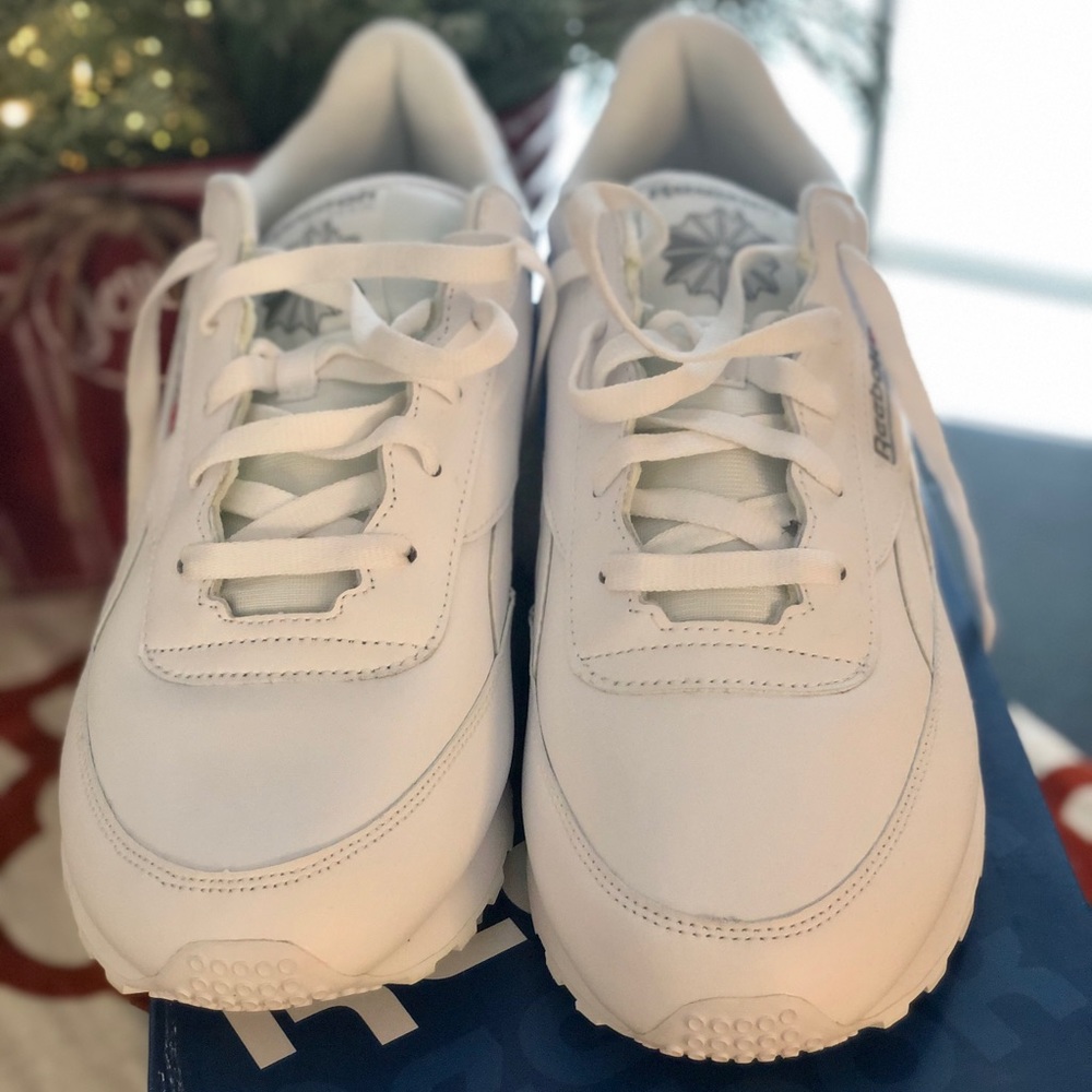 NWT Reebok Athletic Shoes, sz 11